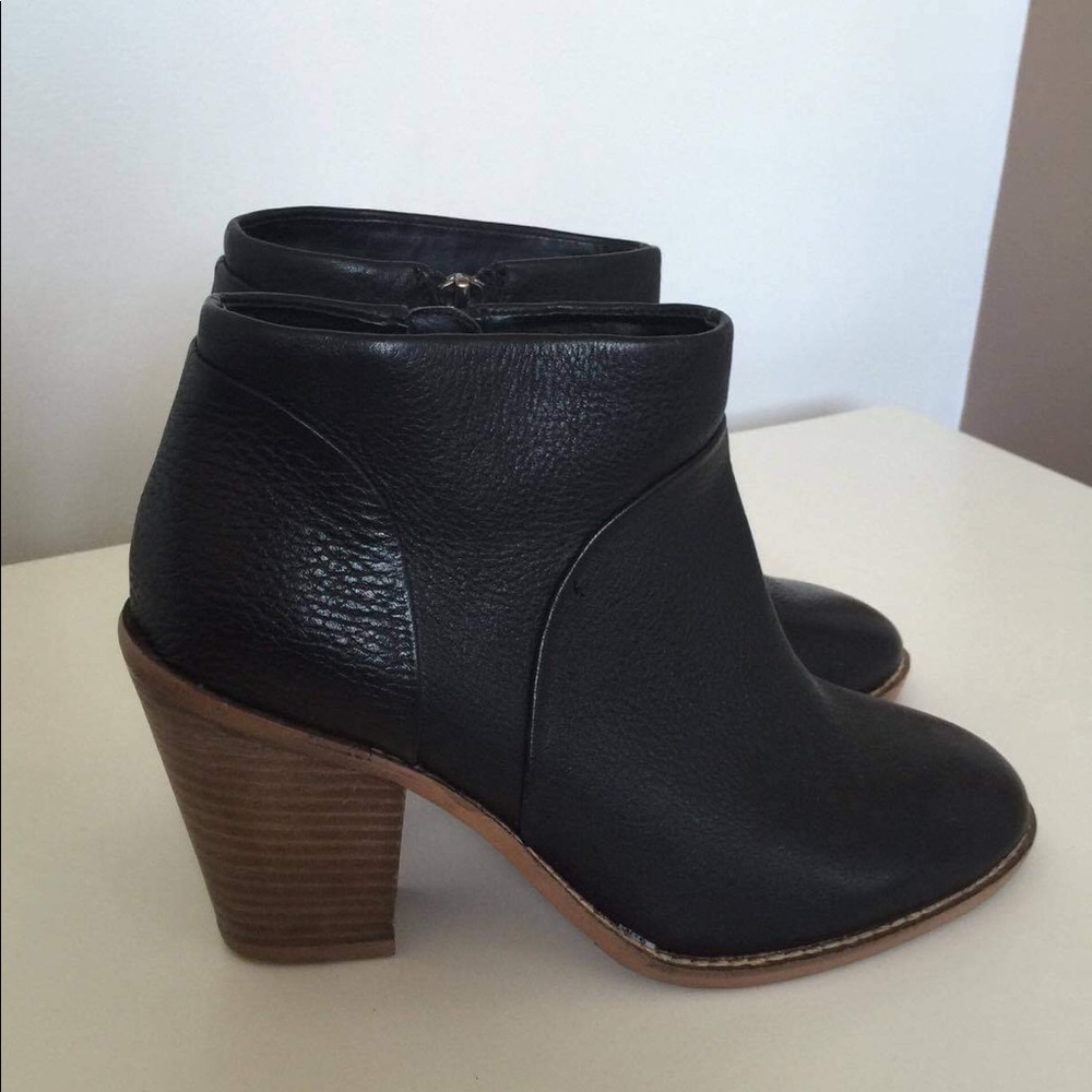 Amazing Brand New Genuine leather ankle boots